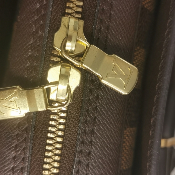 (Sold off pm)💯% Authentic LV Brera Damier Ebene - Picture 16 of 16